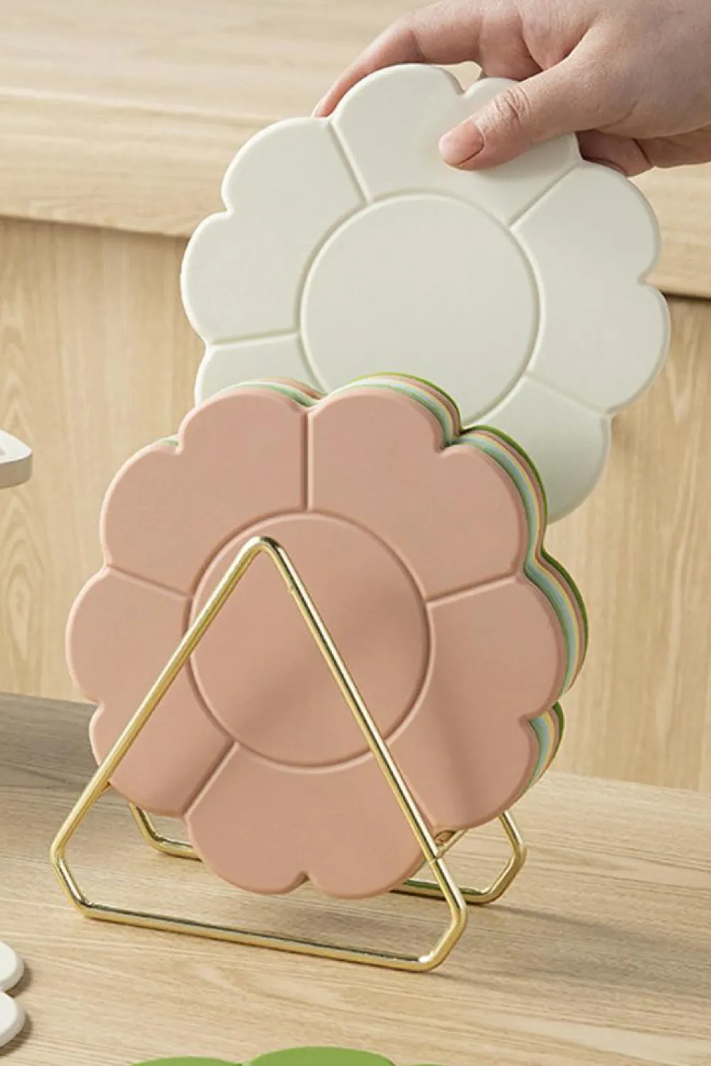 New Dear-Lover Flower Shape Silica Gel Heat Insulate Placemat Apricot Pink