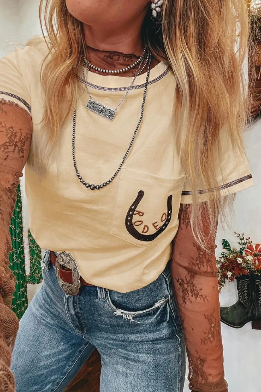 Outlet Dear-Lover RODEO Horseshoe Embroidered Patch Pocket T Shirt Apricot
