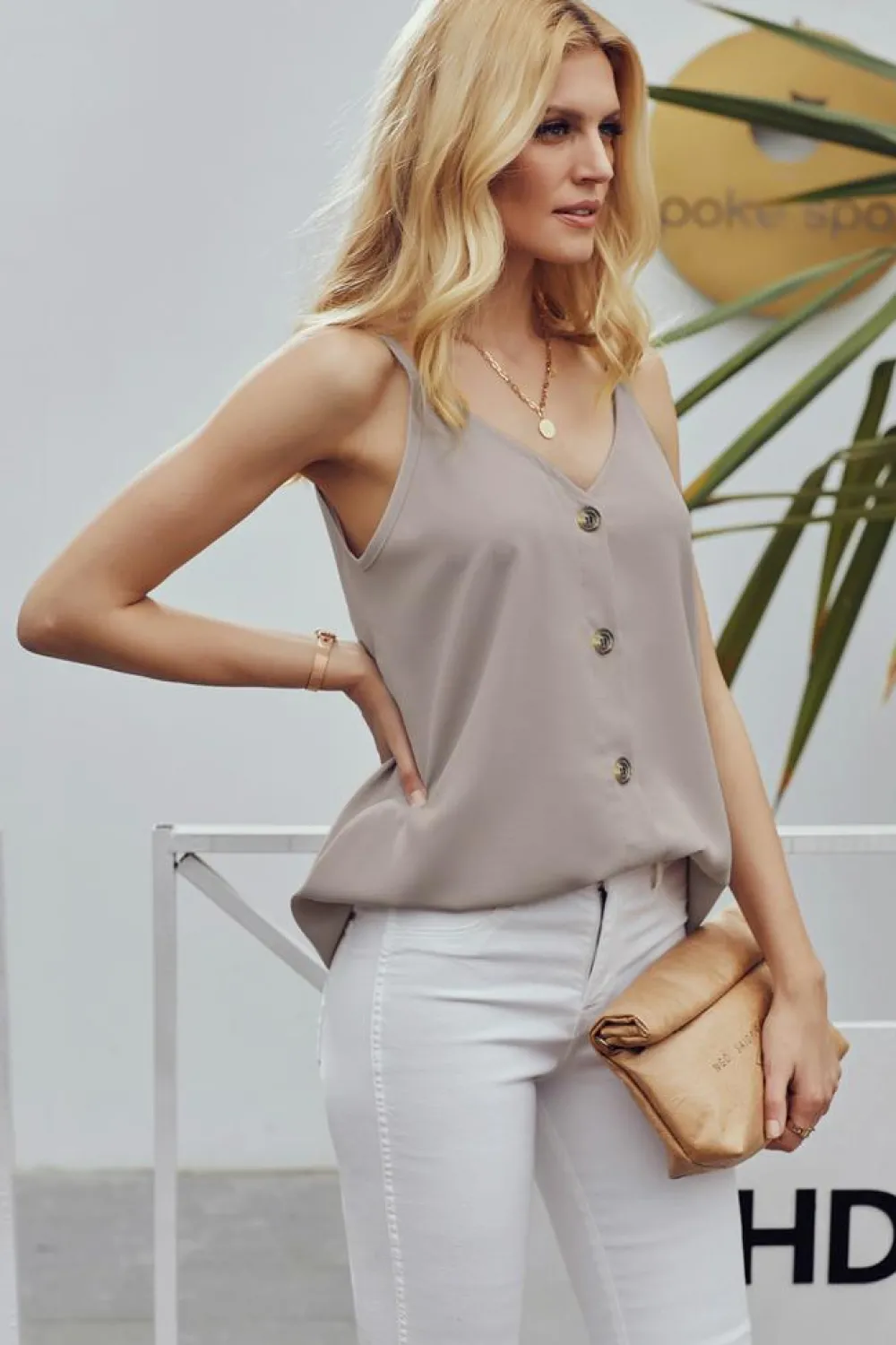 Fashion Dear-Lover Spaghetti Strap Buttoned Tank Top Apricot