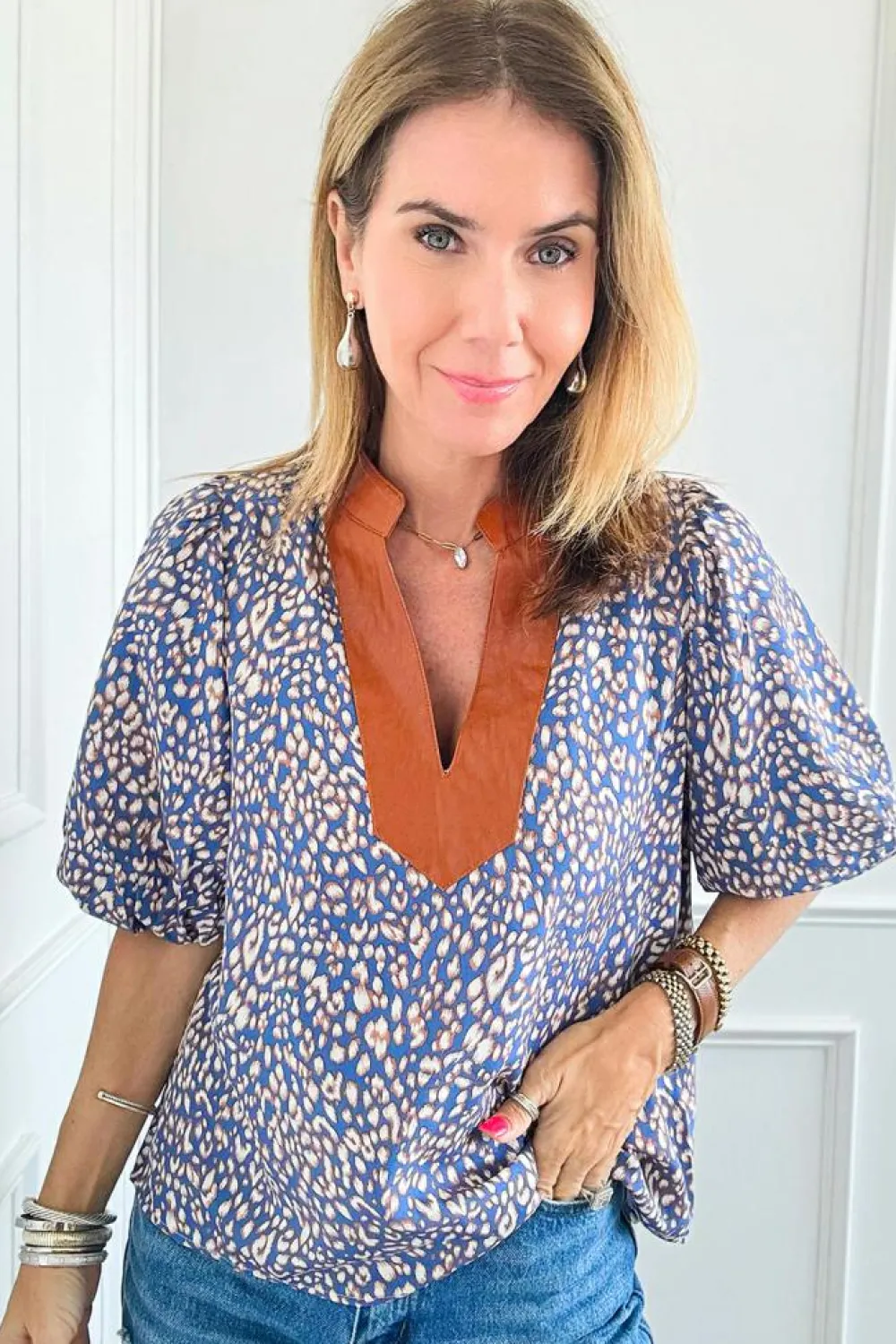 Best Dear-Lover Leopard Print Spot Contrast V Neck Half Puff Sleeve Shirt Ashleigh Blue