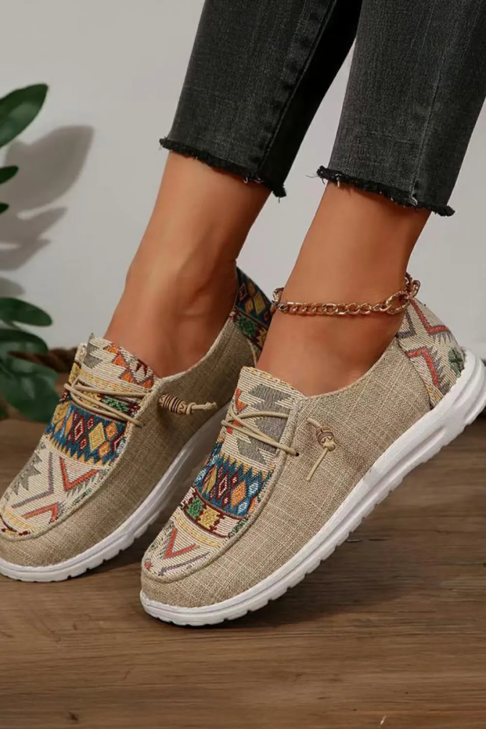 New Dear-Lover Geometric Lace-up Decor Slip On Shoes Beige