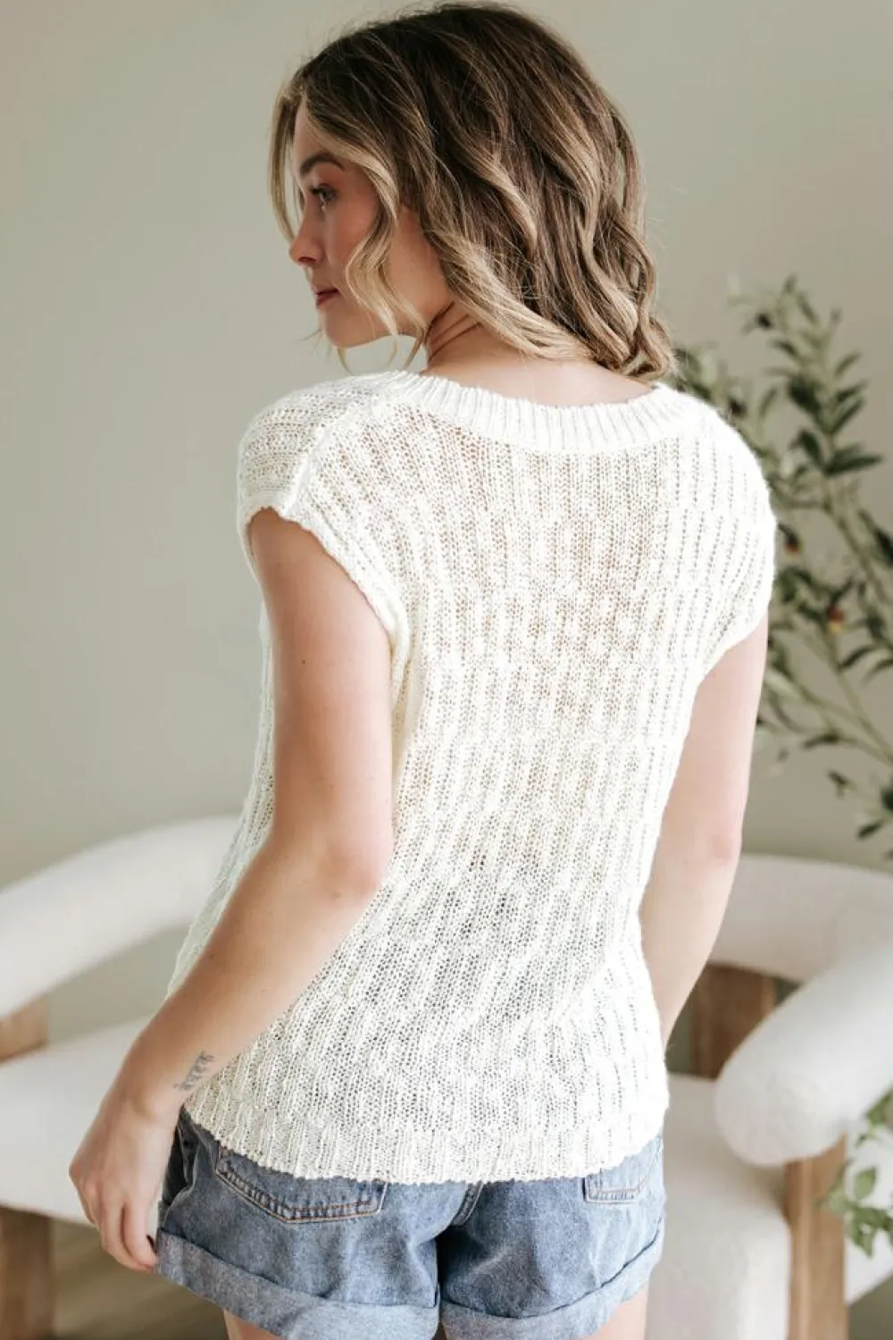Fashion Dear-Lover Notched V Neck Short Sleeve Sweater Beige