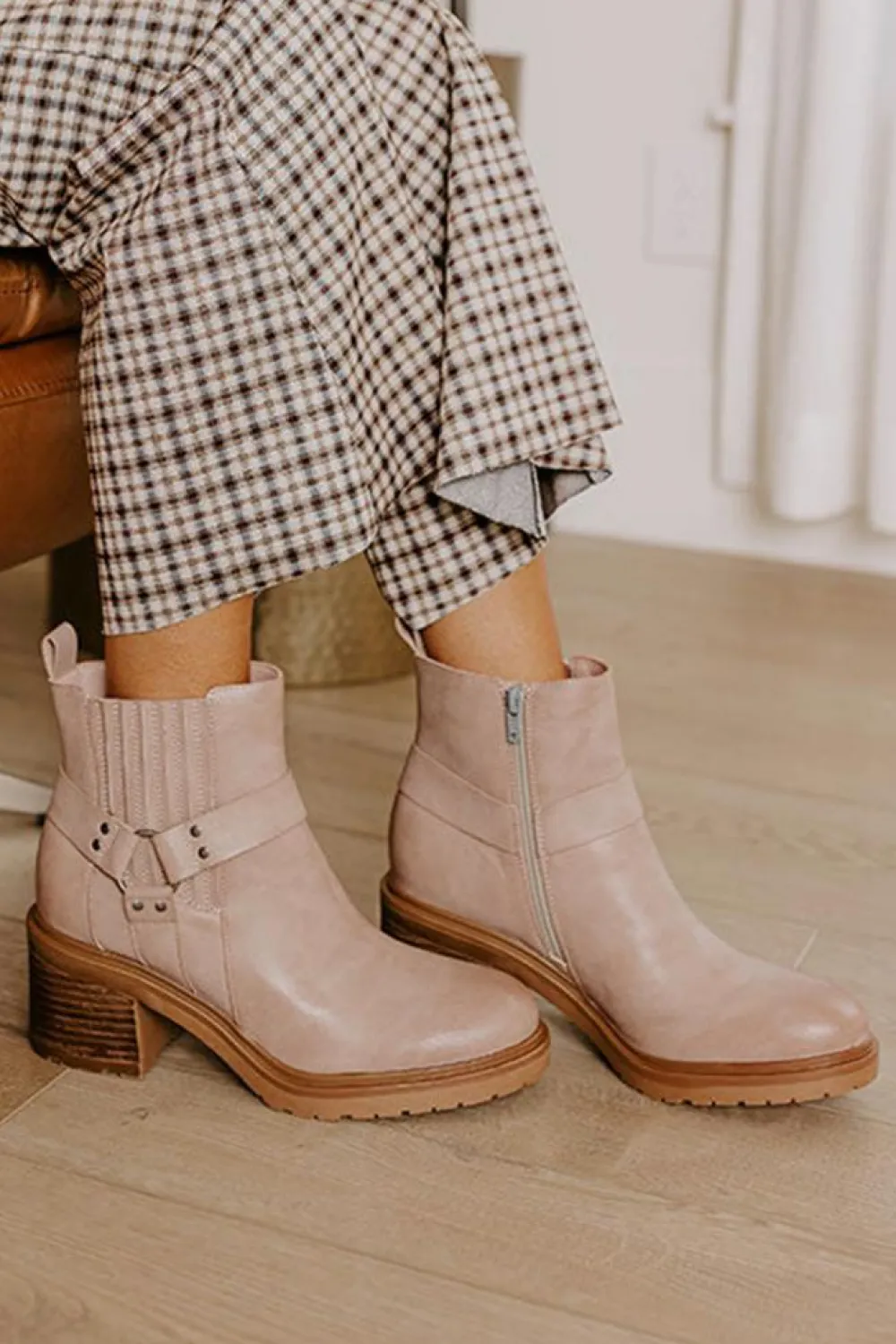 Clearance Dear-Lover Ring Linked Zipper Chunky Heel Ankle Boots Beige
