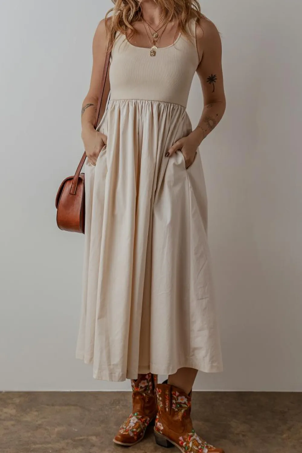 New Dear-Lover Scoop Neck Ribbed Bodice Pleated Sleeveless Long Dress Beige