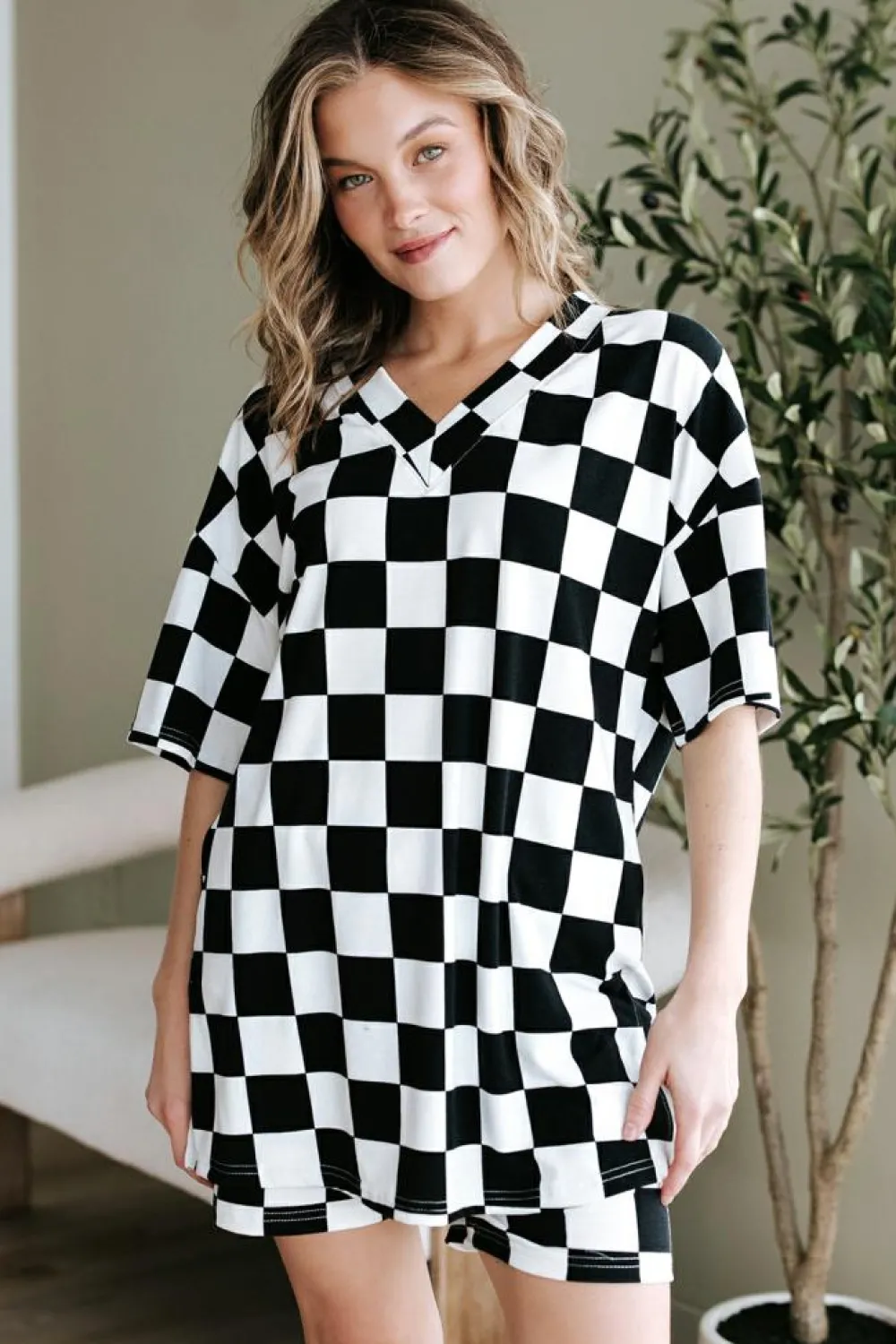 Discount Dear-Lover Checkerboard Print V Neck Loose Tee and Shorts Lounge Set Black