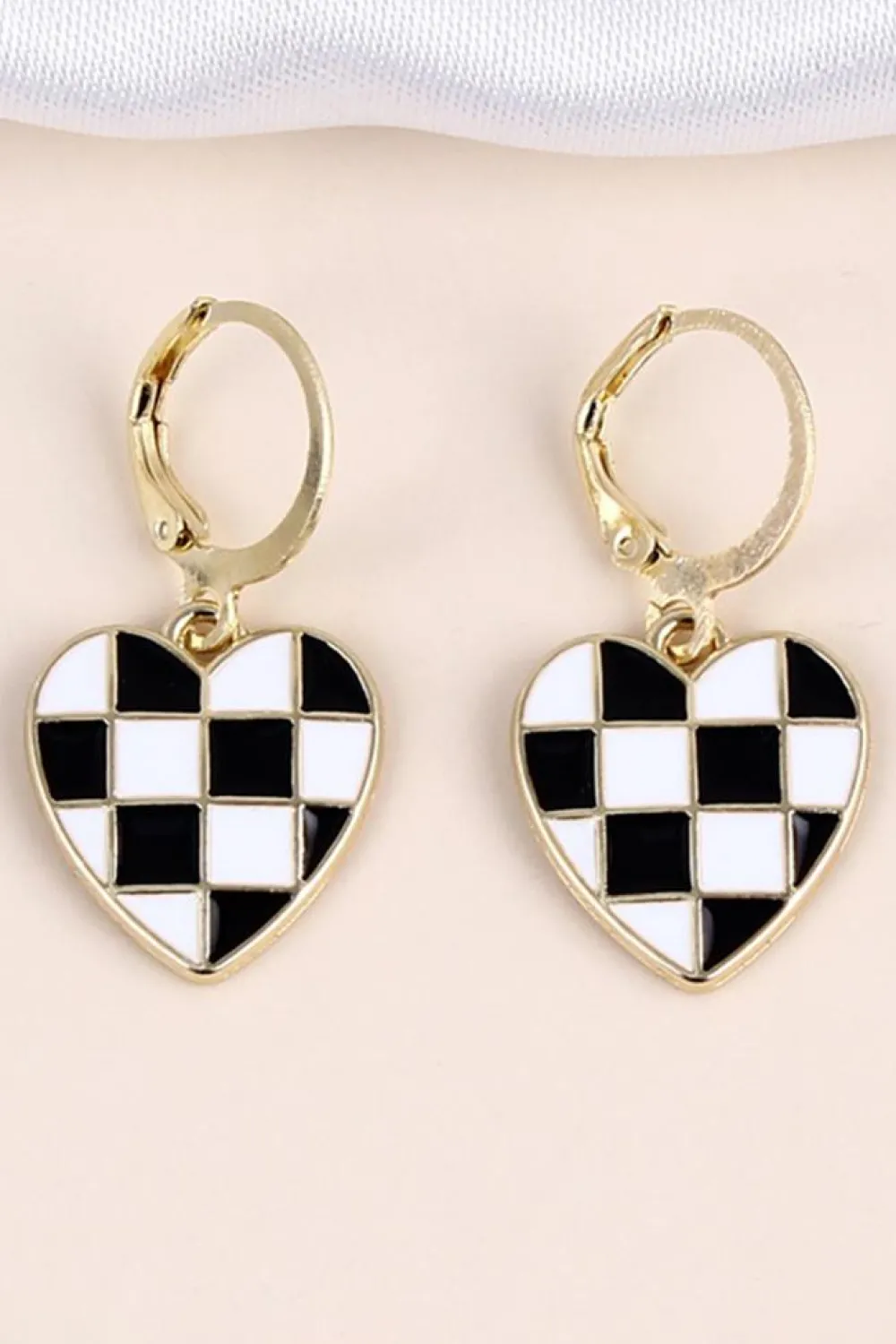 Best Dear-Lover Checkered Heart Shape Hoop Dangle Earrings Black