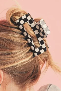 New Dear-Lover Checkered Print Hollow Out Hair Clip Black