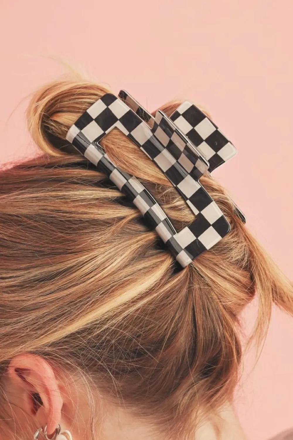 New Dear-Lover Checkered Print Hollow Out Hair Clip Black