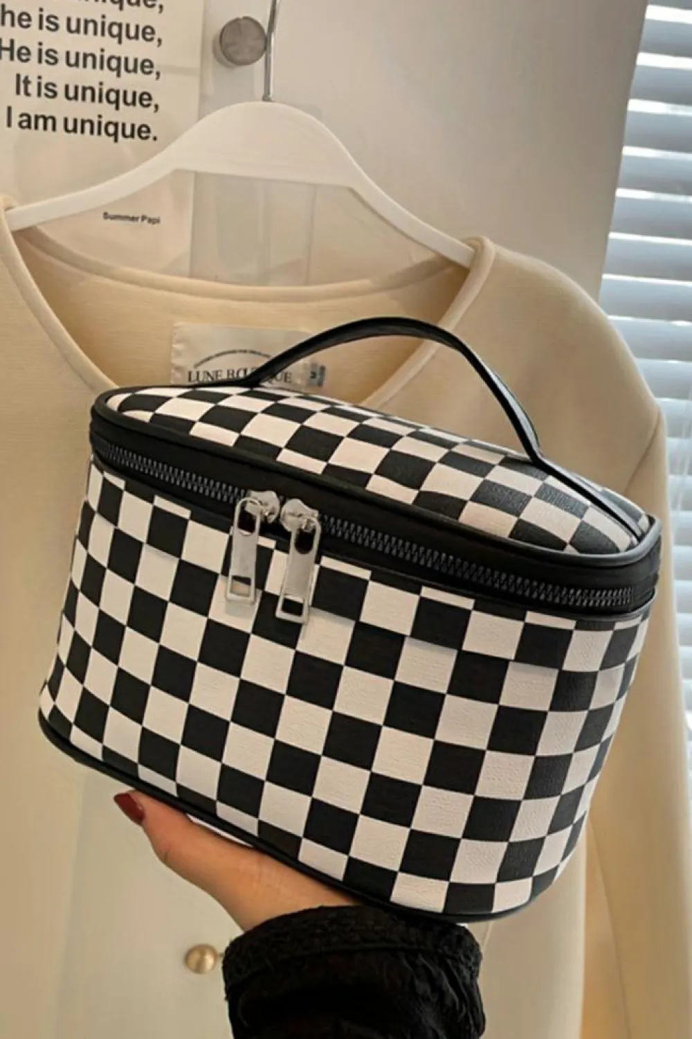 New Dear-Lover Checkered Zipper Large Cosmetic Bag with Handle Black