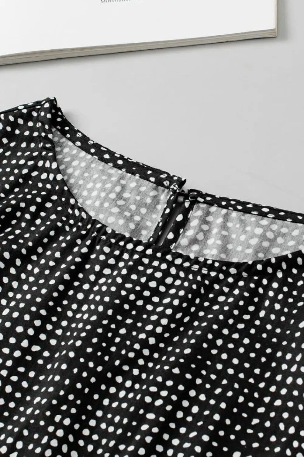 Discount Dear-Lover Cheetah Short Puff Sleeve Blouse Black