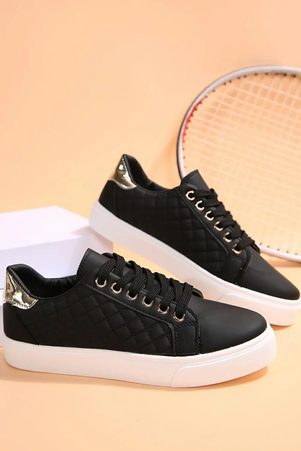 Sale Dear-Lover Color Contrast Quilted Lace-up Sneakers Black