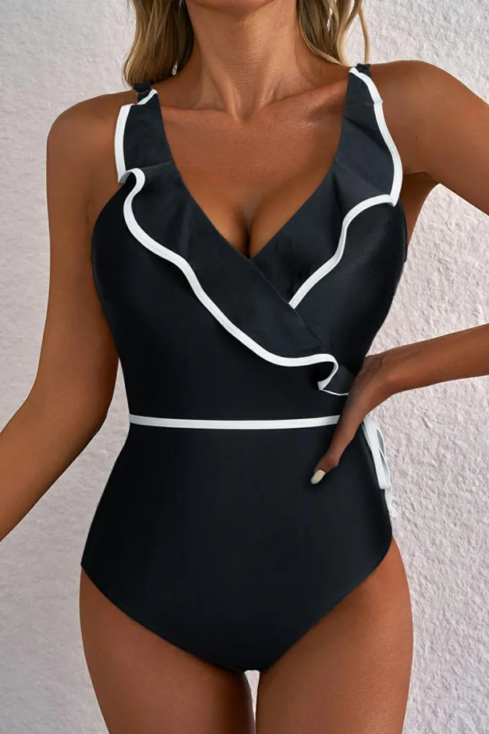 Outlet Dear-Lover Color Contrast Ruffled Wrap V Neck Swimsuit Black