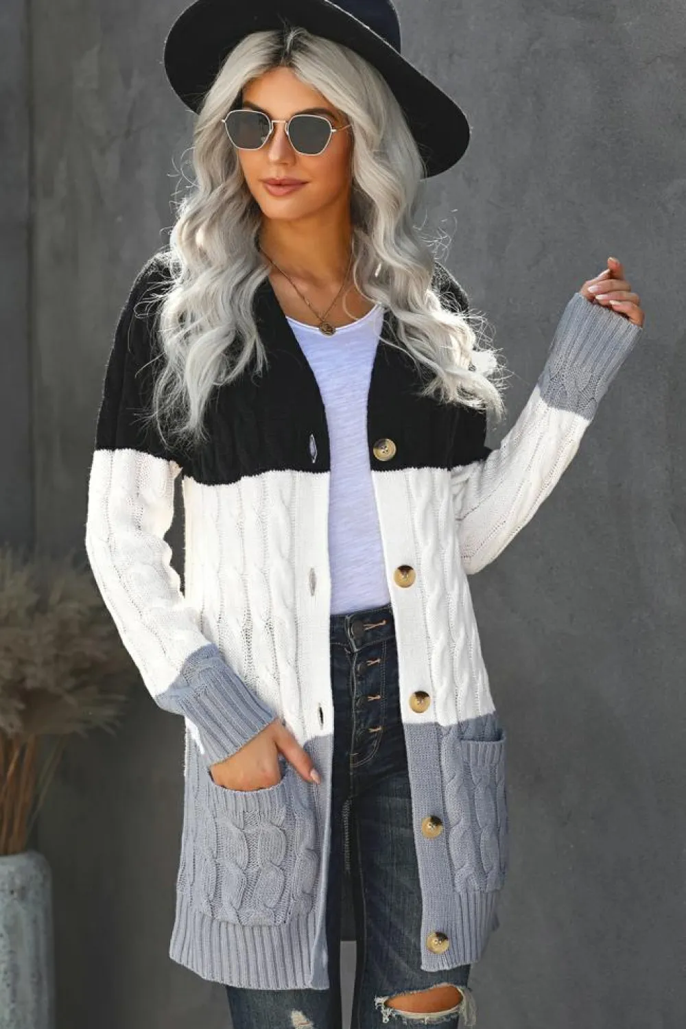 Discount Dear-Lover Colorblock Button Pocket Knit Cardigan Black