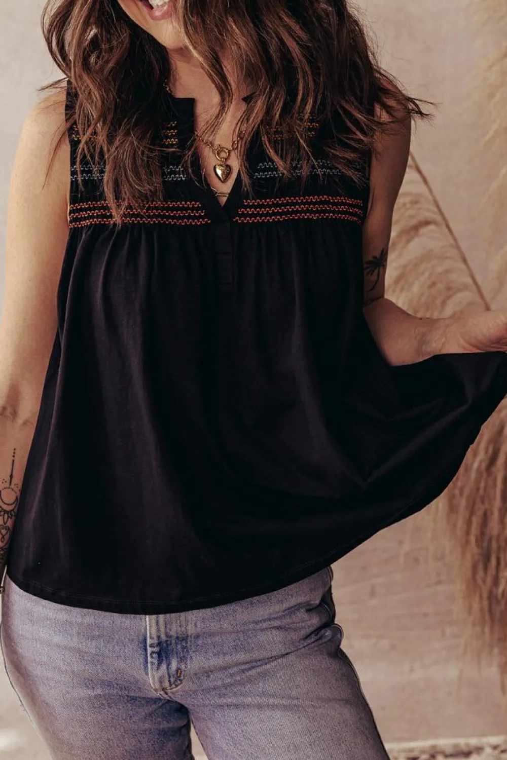Outlet Dear-Lover Colorful Shirred Yoke Notched V Neck Tank Top Black
