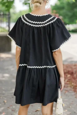 Discount Dear-Lover Contrast Ricrac Trim Short Sleeve V Neck Loose Mini Dress Black