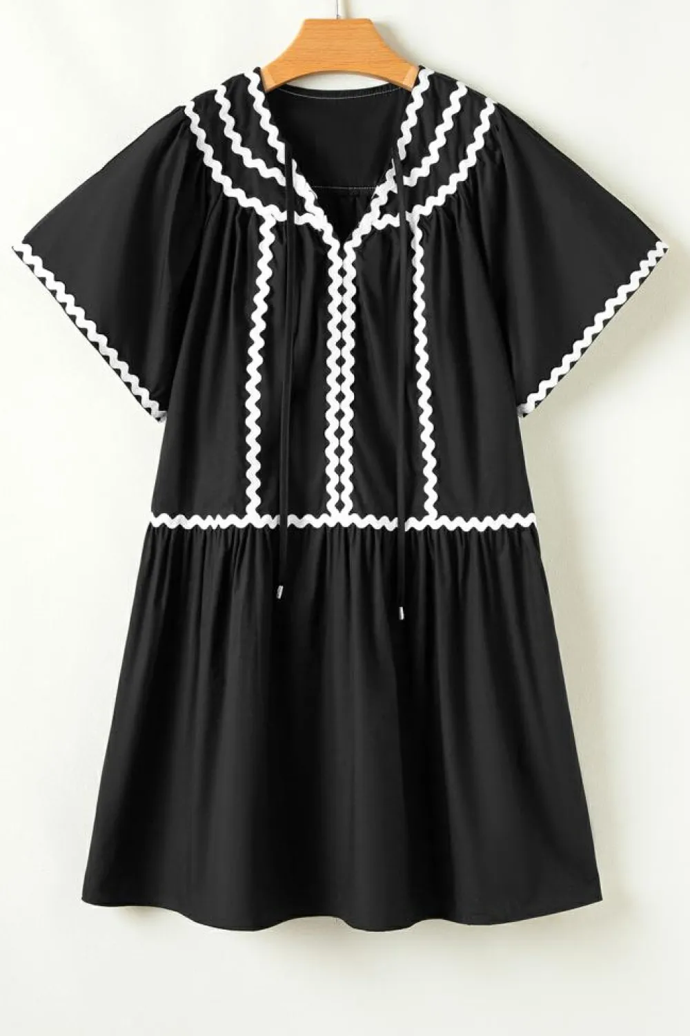 Discount Dear-Lover Contrast Ricrac Trim Short Sleeve V Neck Loose Mini Dress Black