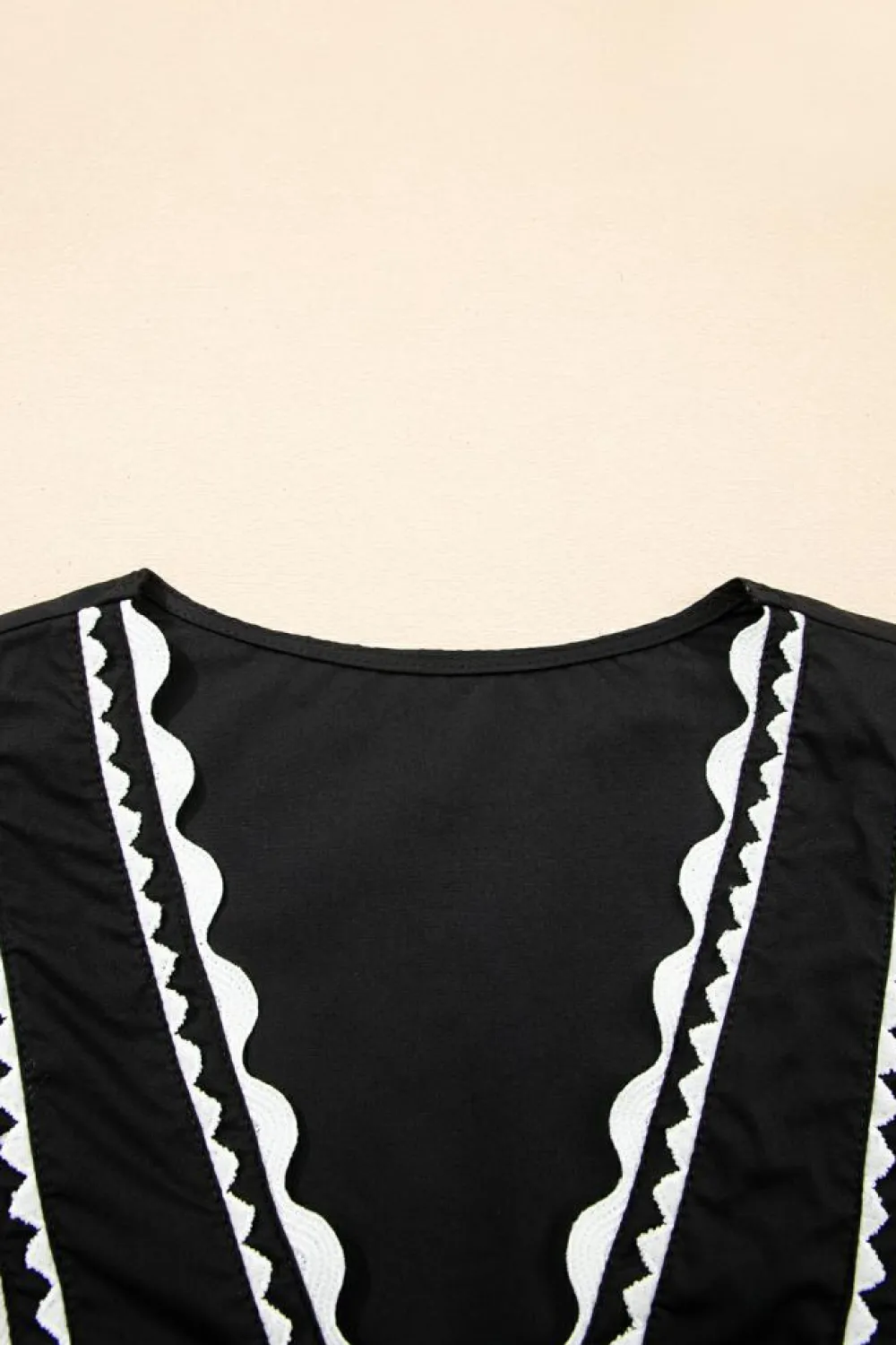 Sale Dear-Lover Contrast Ricrac Trim Ruffled V Neck Peplum Top Black
