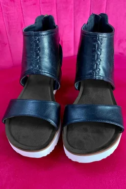 New Dear-Lover Crisscross Detail Hollowed Leather Gladiator Sandals Black