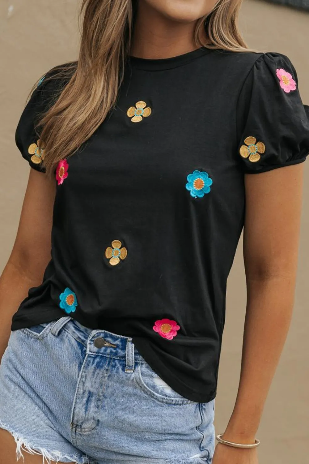 Best Dear-Lover Embroidered Flower Short Puff Sleeve Tee Black
