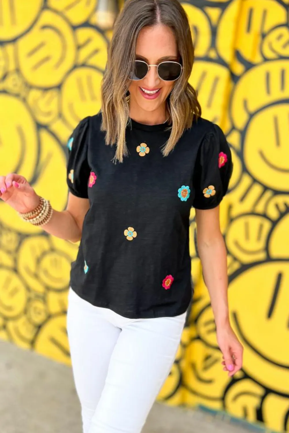 Best Dear-Lover Embroidered Flower Short Puff Sleeve Tee Black