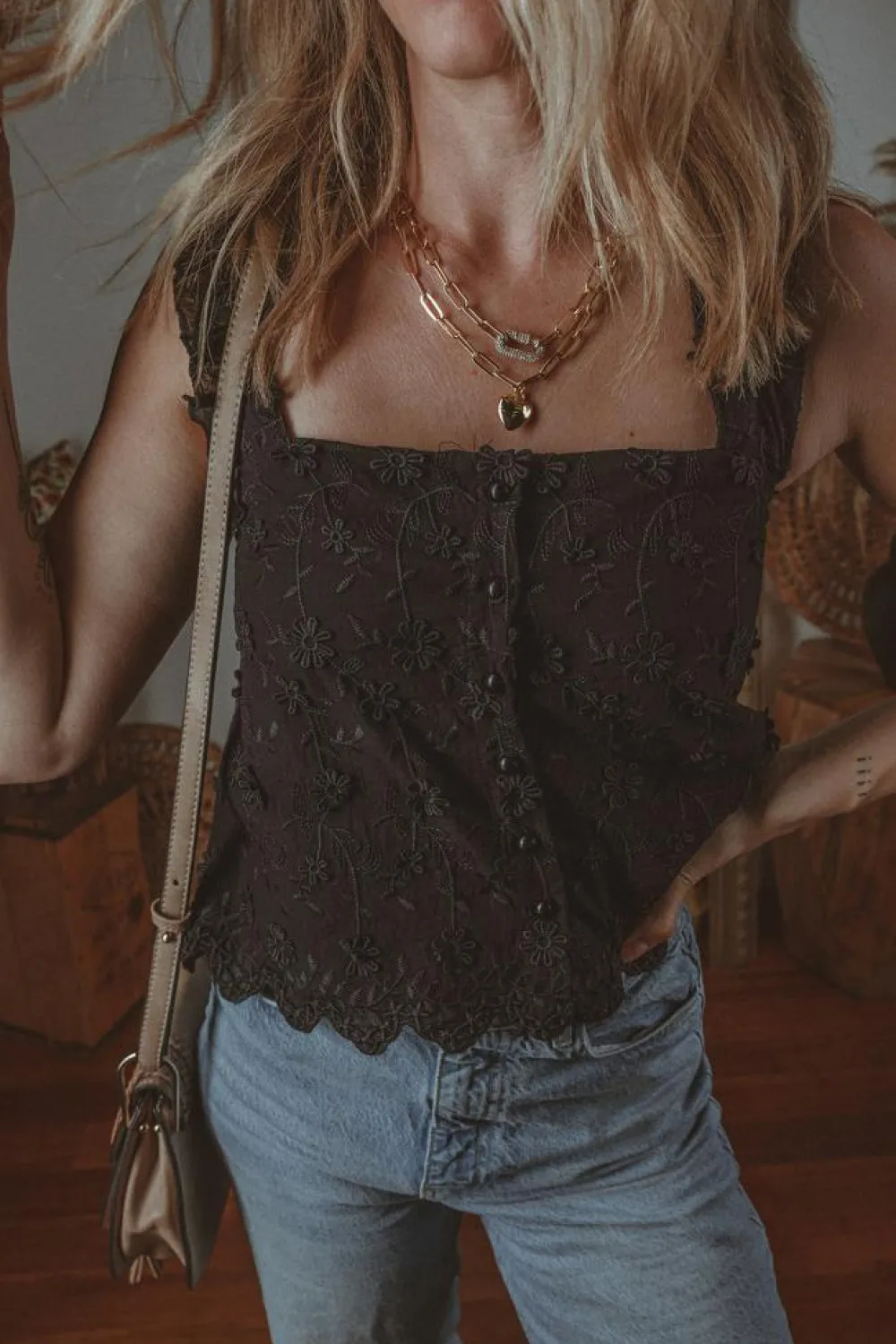 Hot Dear-Lover Floral Embroidered Buttoned Square Neck Tank Top Black