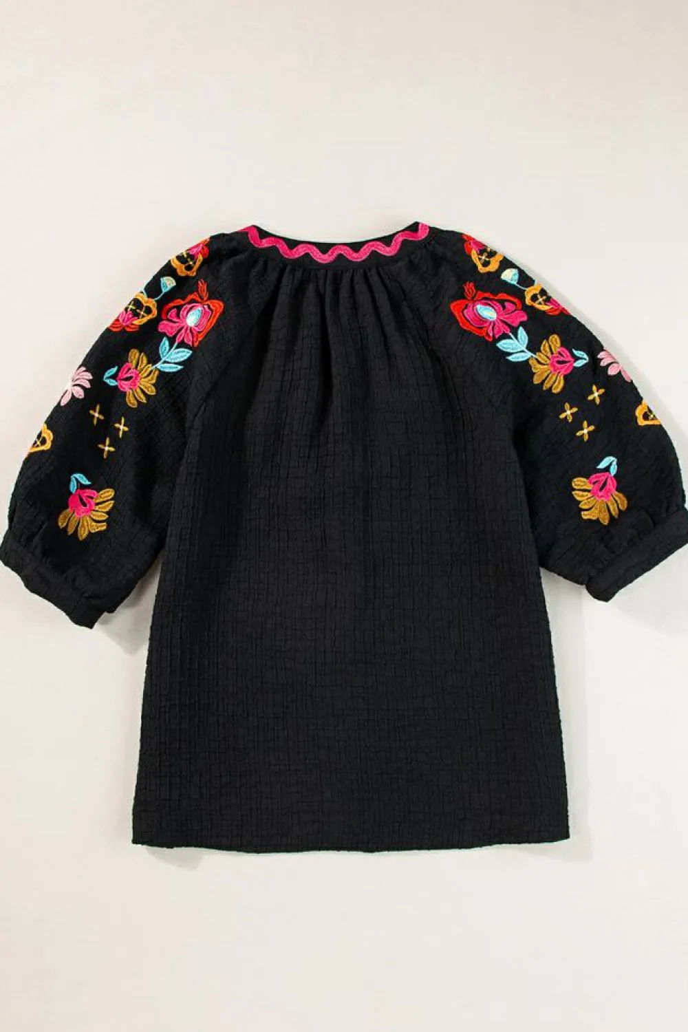 Discount Dear-Lover Floral Embroidered Ricrac Puff Sleeve Textured Blouse Black