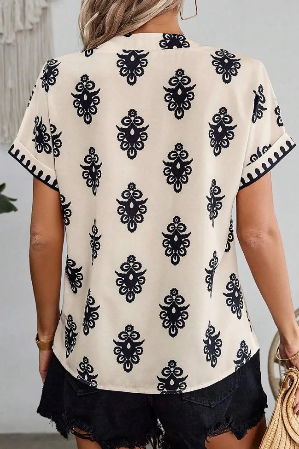 Outlet Dear-Lover Geometric Print Short Sleeve V Neck Blouse Black