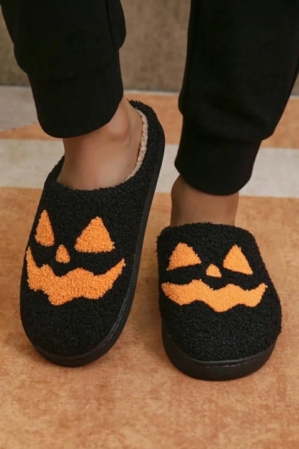 Sale Dear-Lover Halloween Pumpkin Face Graphic Plush Slippers Black