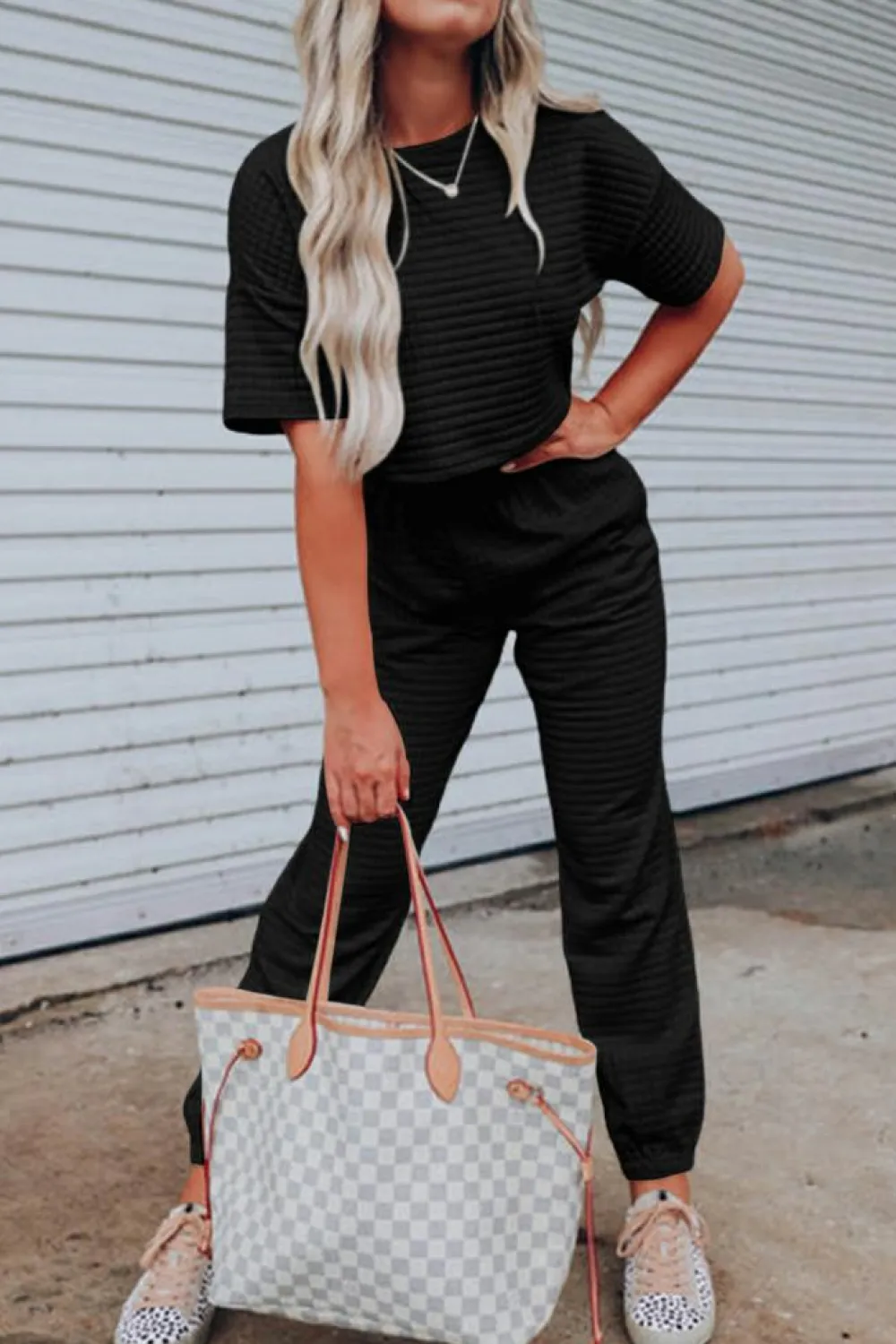 Best Dear-Lover Lattice Textured Cropped Tee and Jogger Pants Set Black