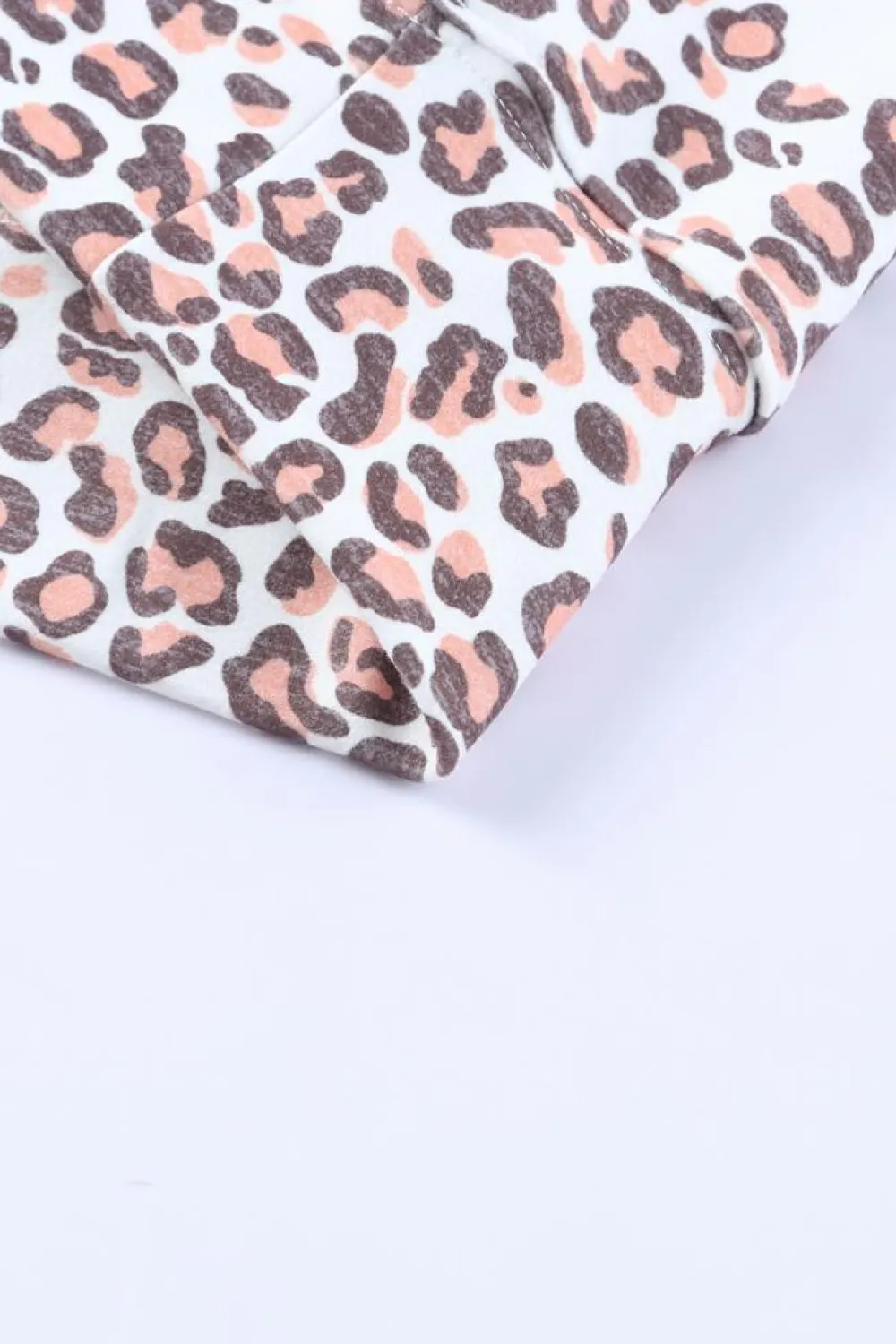 Sale Dear-Lover Leopard Bleached Pullover Sweatshirt Black