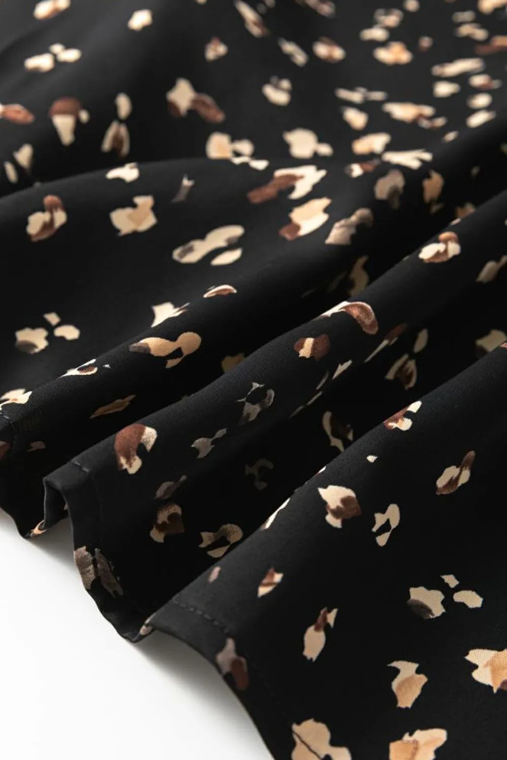 Online Dear-Lover Leopard Print Lantern Sleeve Mock Neck Pleated Blouse Black