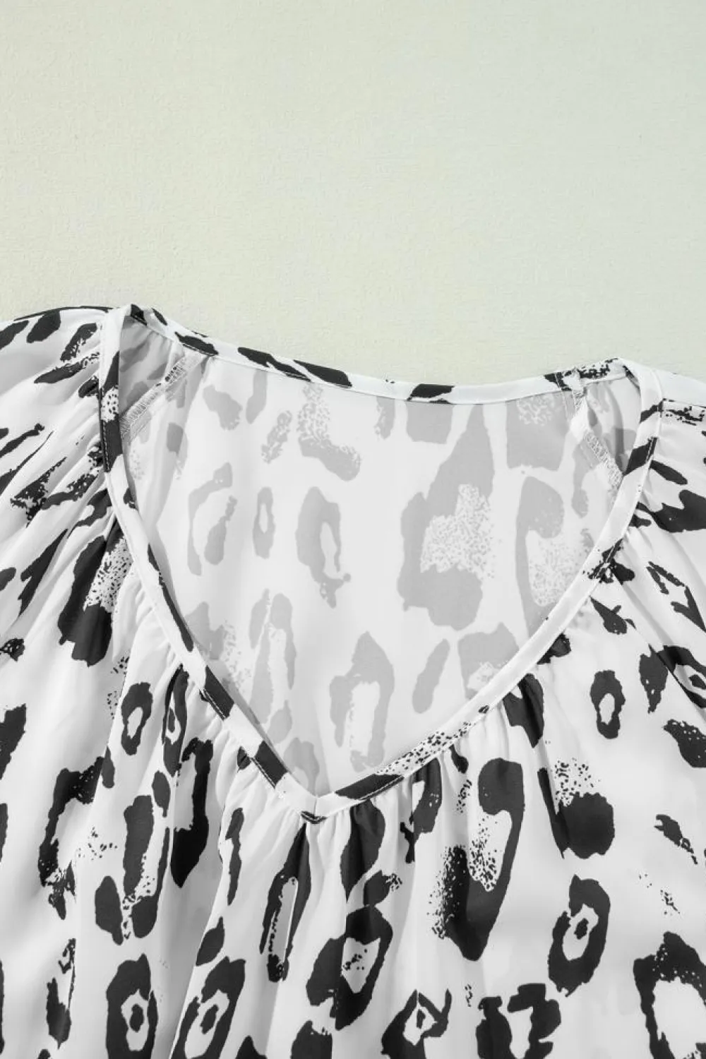 Online Dear-Lover Leopard Print Ruched V Neck 3/4 Sleeve Blouse Black