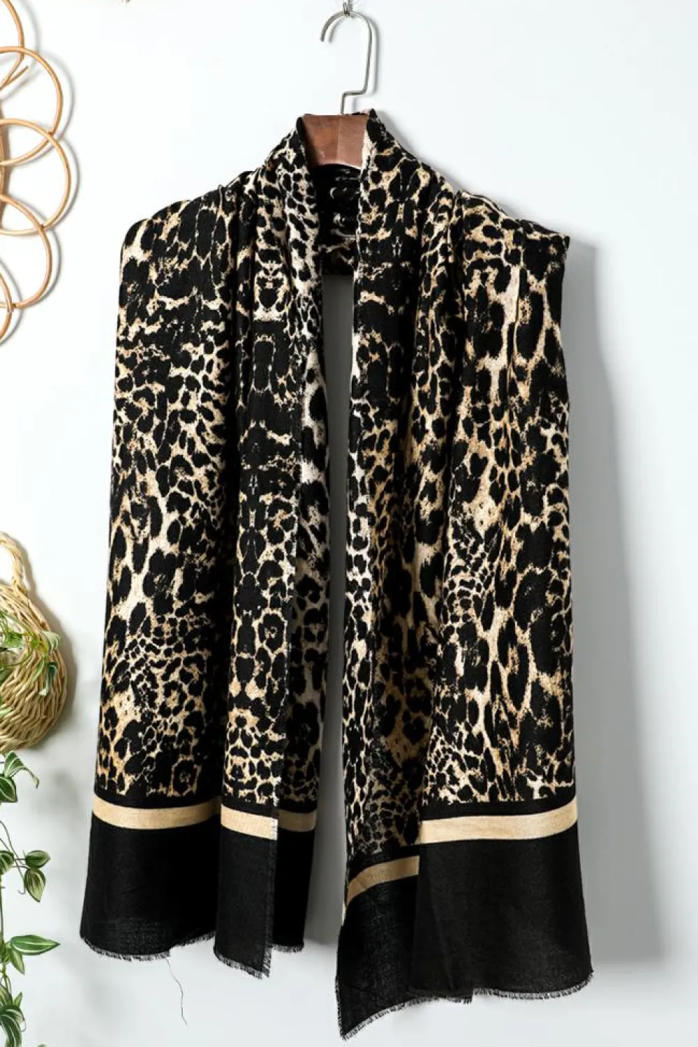Discount Dear-Lover Leopard Printed Raw Edge Warm Scarf Black