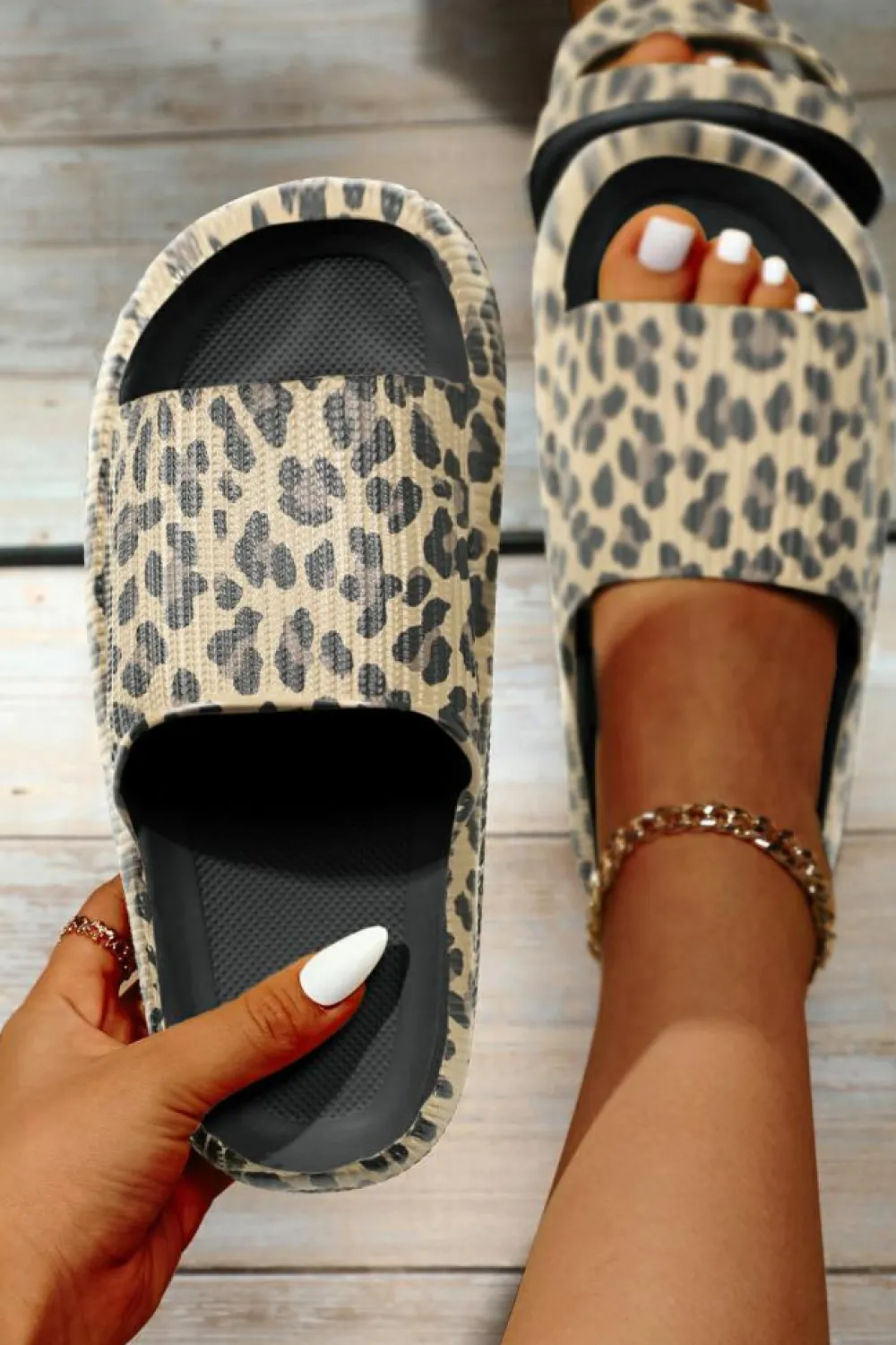 Discount Dear-Lover Print Thick Sole Slip On Slippers Black