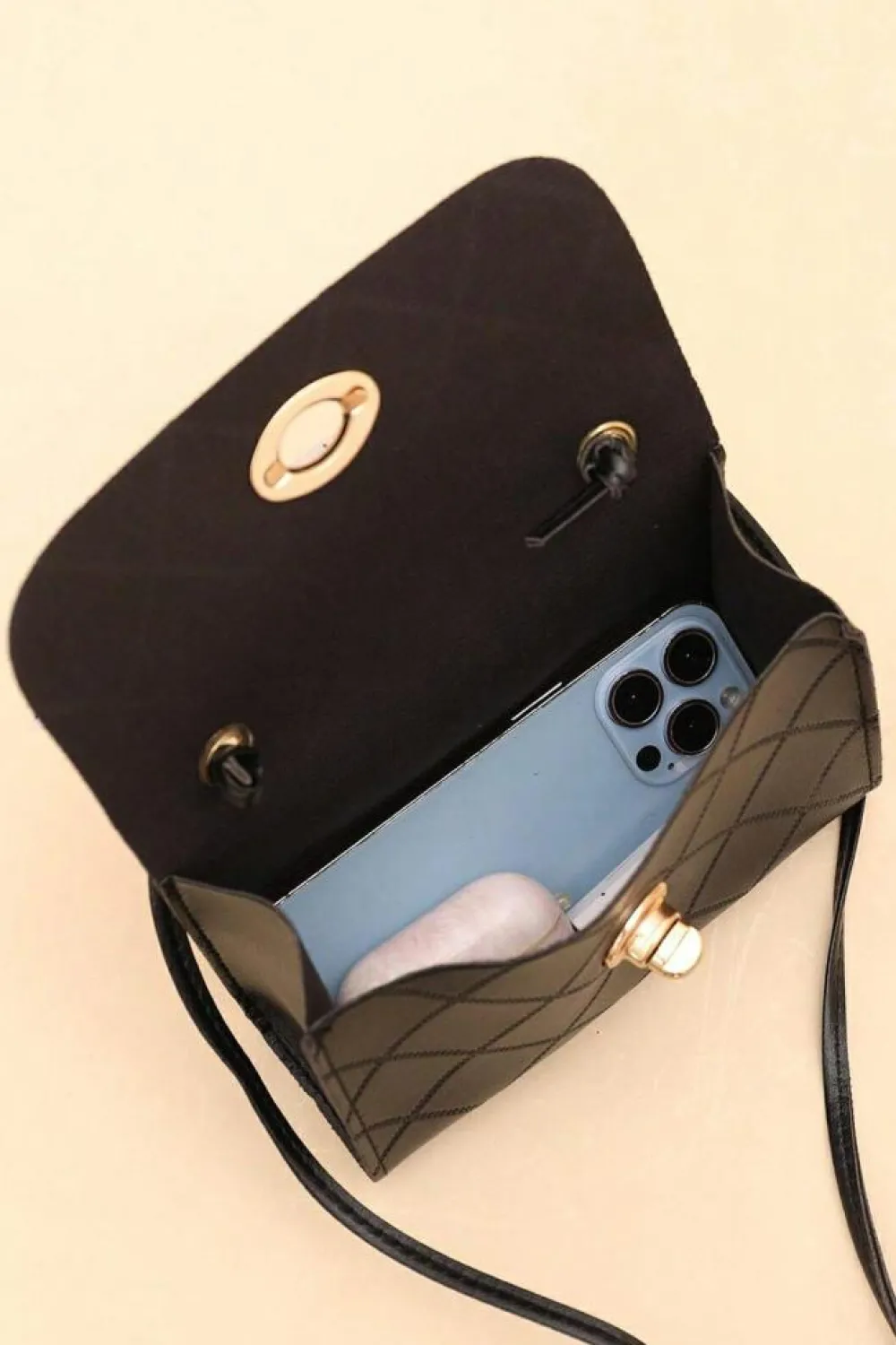 Clearance Dear-Lover PU Leather Diamond Pattern Messenger Bag Black