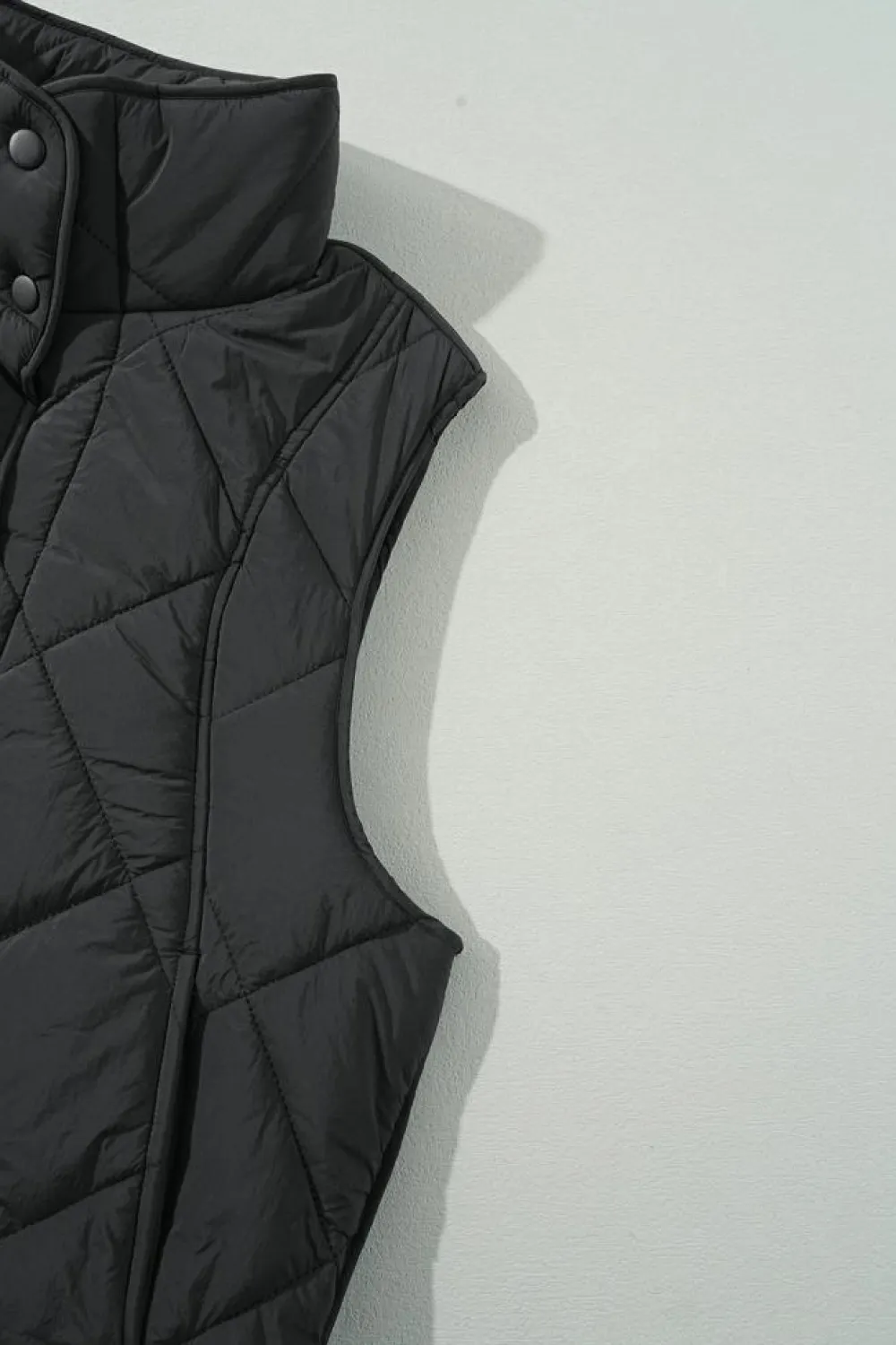 Hot Dear-Lover Quilted High Neck Button Up Pocket Vest Coat Black