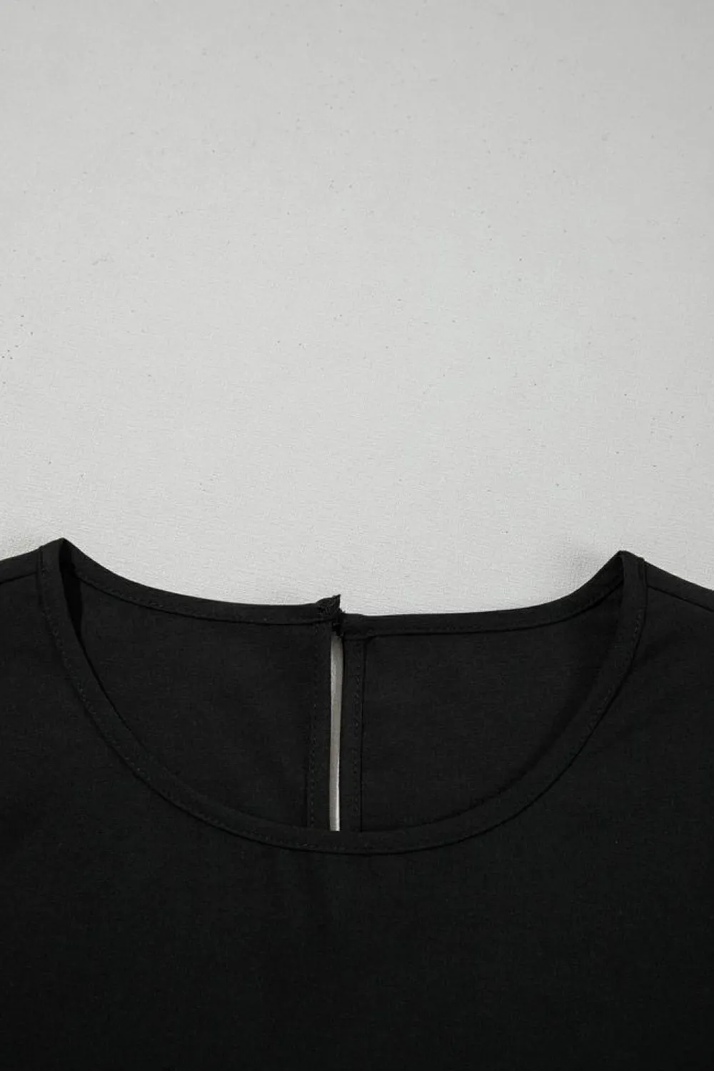 Outlet Dear-Lover Ruffle Trimmed 3/4 Sleeve Round Neck Blouse Black
