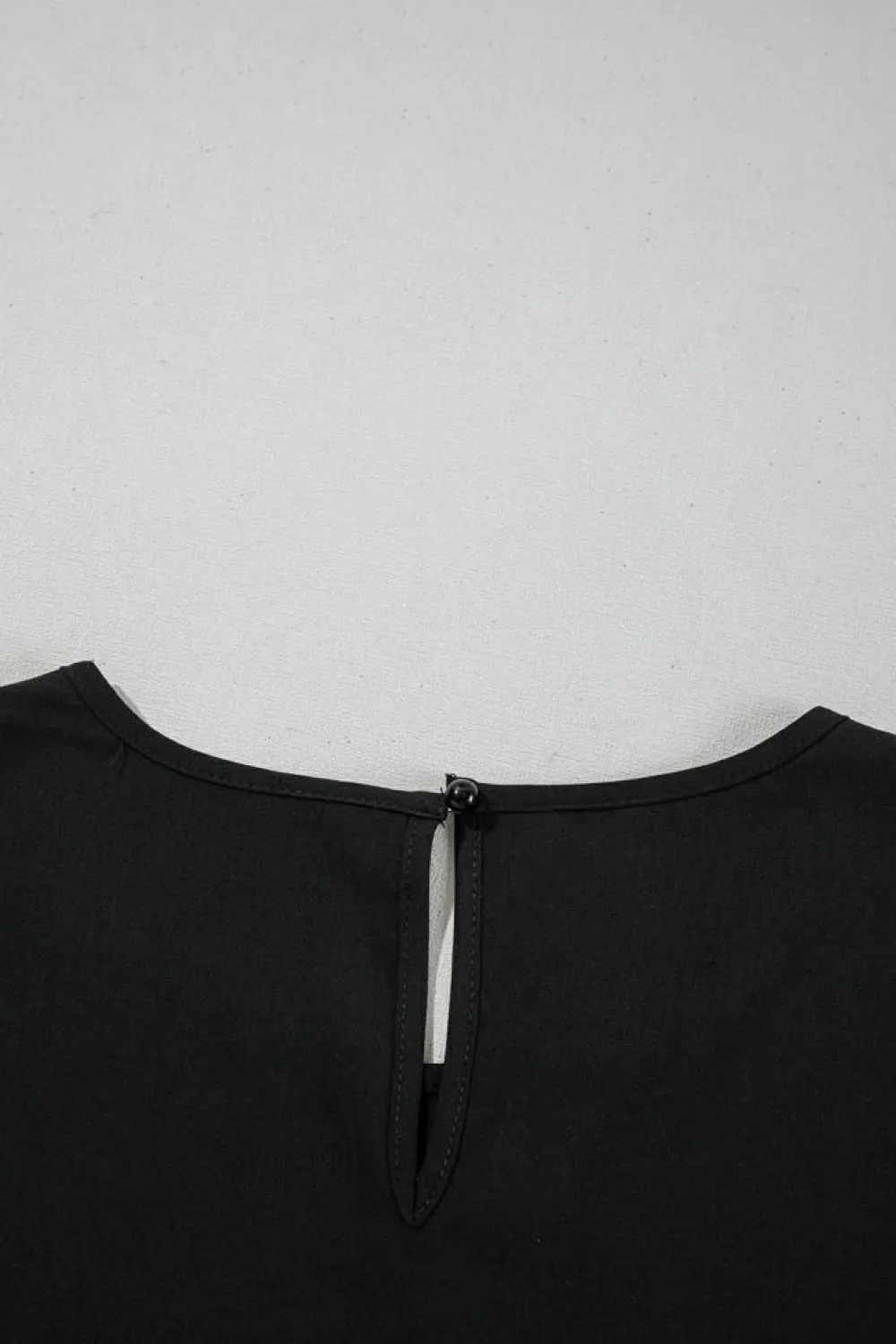 Outlet Dear-Lover Ruffle Trimmed 3/4 Sleeve Round Neck Blouse Black