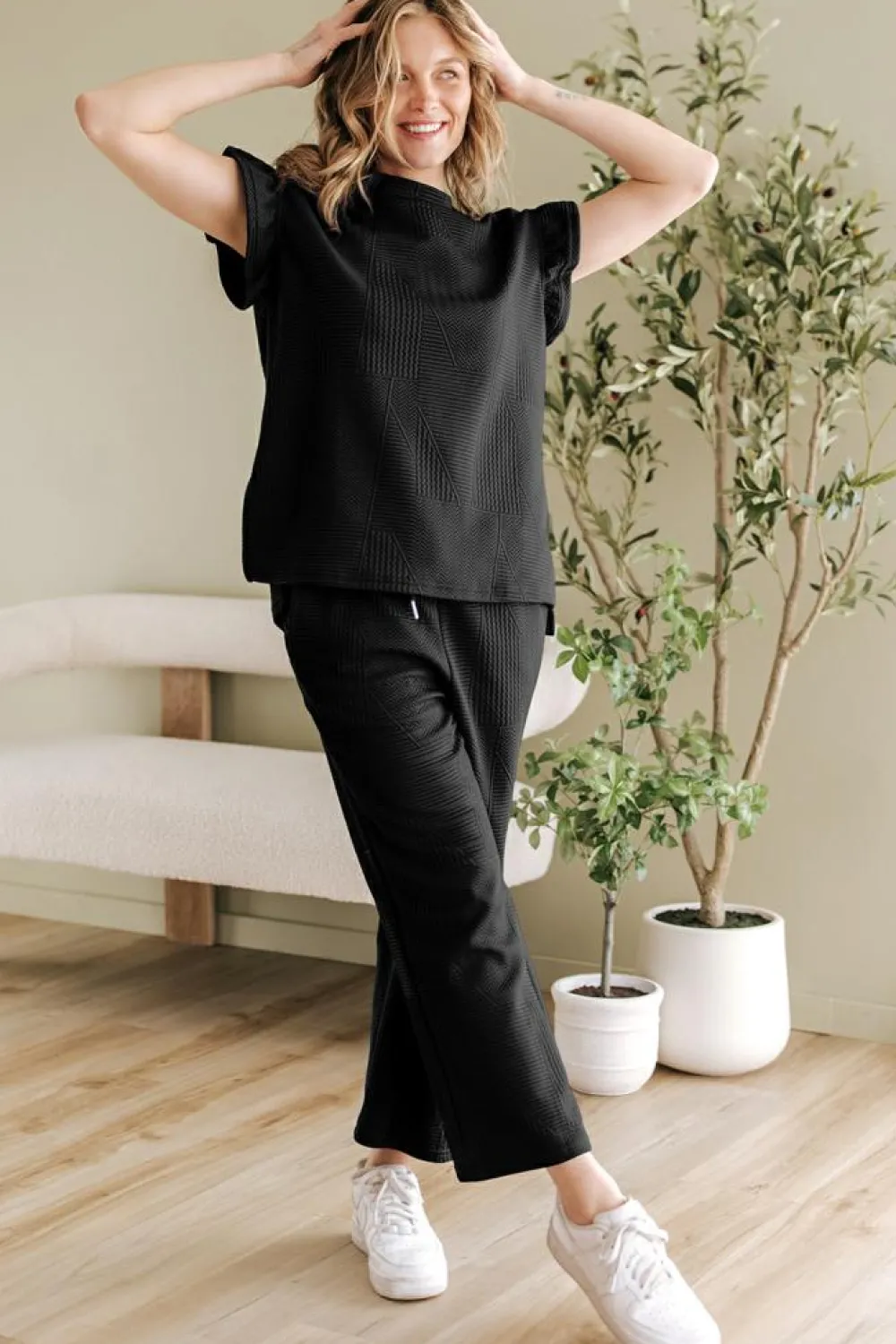 Online Dear-Lover Ruffled Sleeve Summer Top and Cropped Loose Pants Set Black