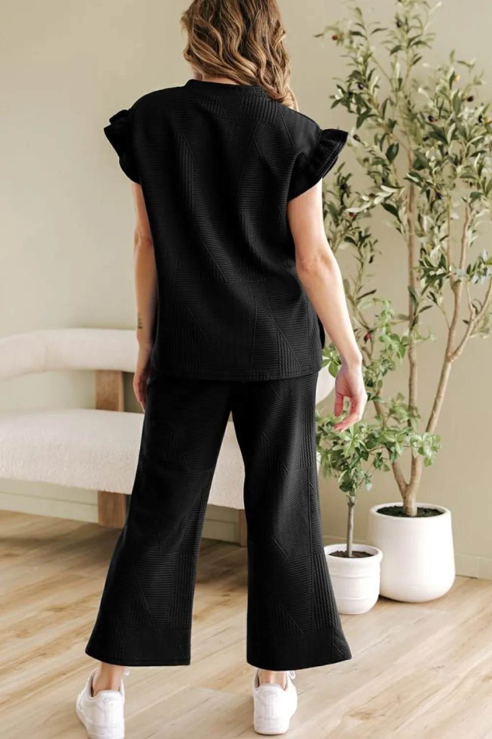 Online Dear-Lover Ruffled Sleeve Summer Top and Cropped Loose Pants Set Black