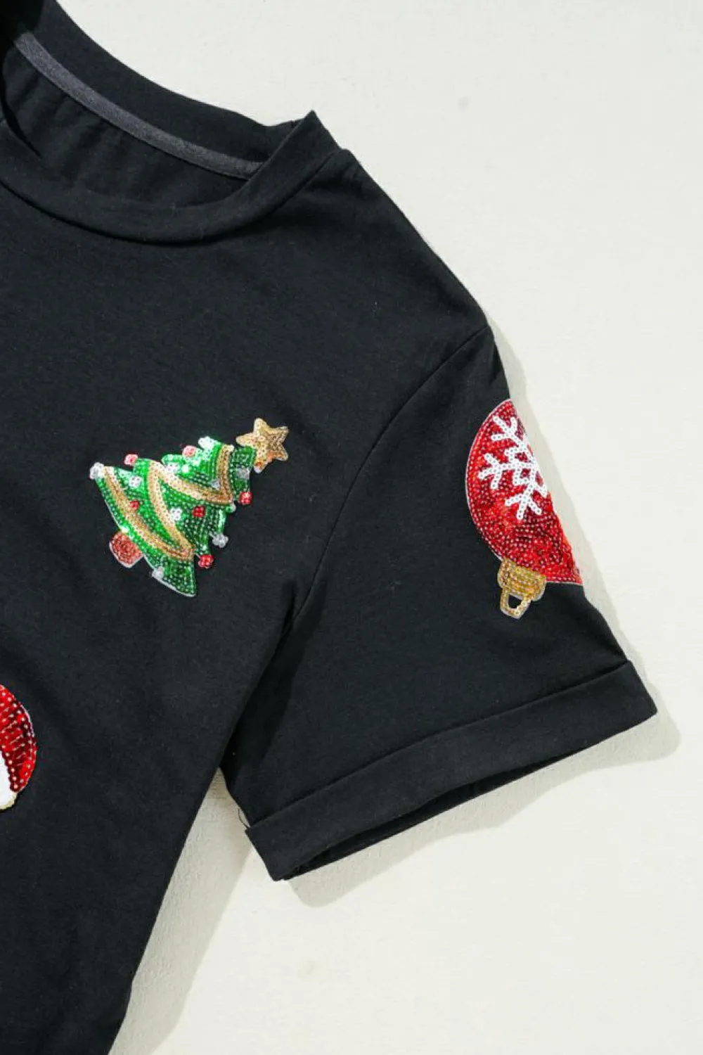 Fashion Dear-Lover Sequin Christmas Essentials Graphic Crewneck T Shirt Black