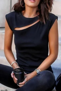 Best Dear-Lover Slash Cutout Cap Sleeve T Shirt Black