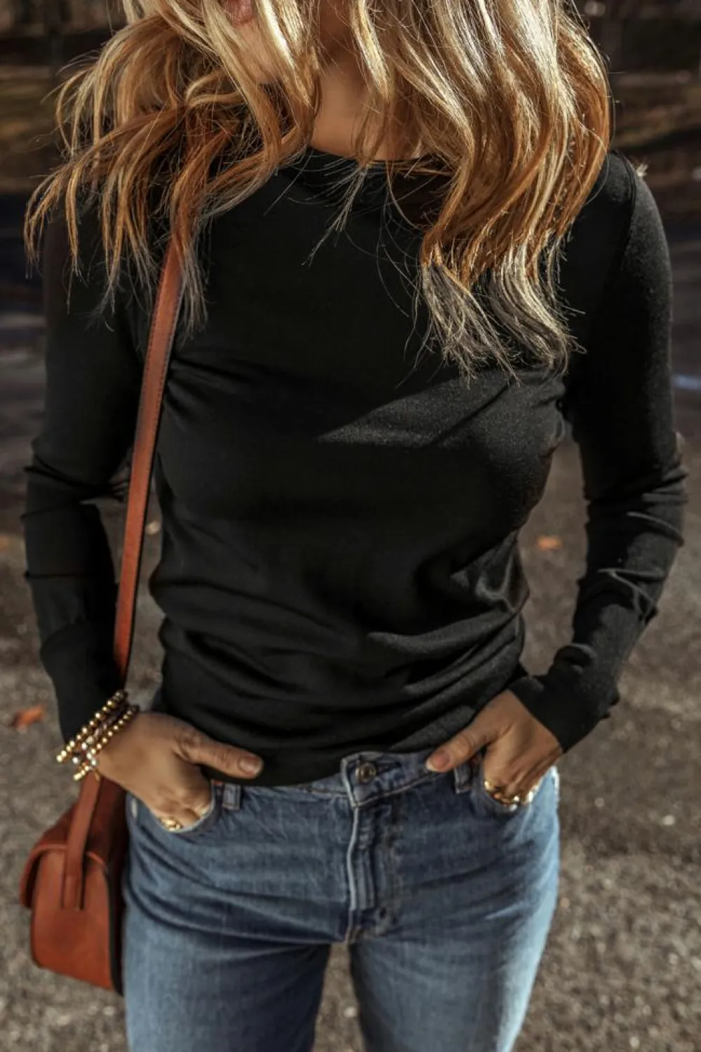 Clearance Dear-Lover Solid Color Slim Fit Lightweight Crew Neck Sweater Black