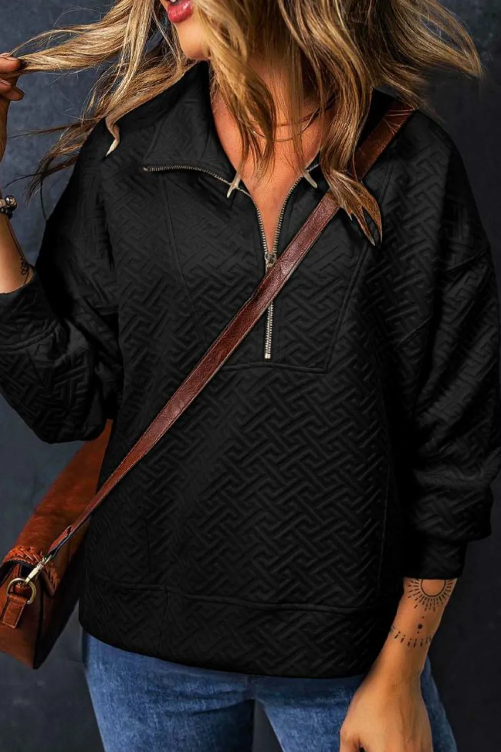 New Dear-Lover Solid Textured Half Zipper Collared Sweatshirt Black