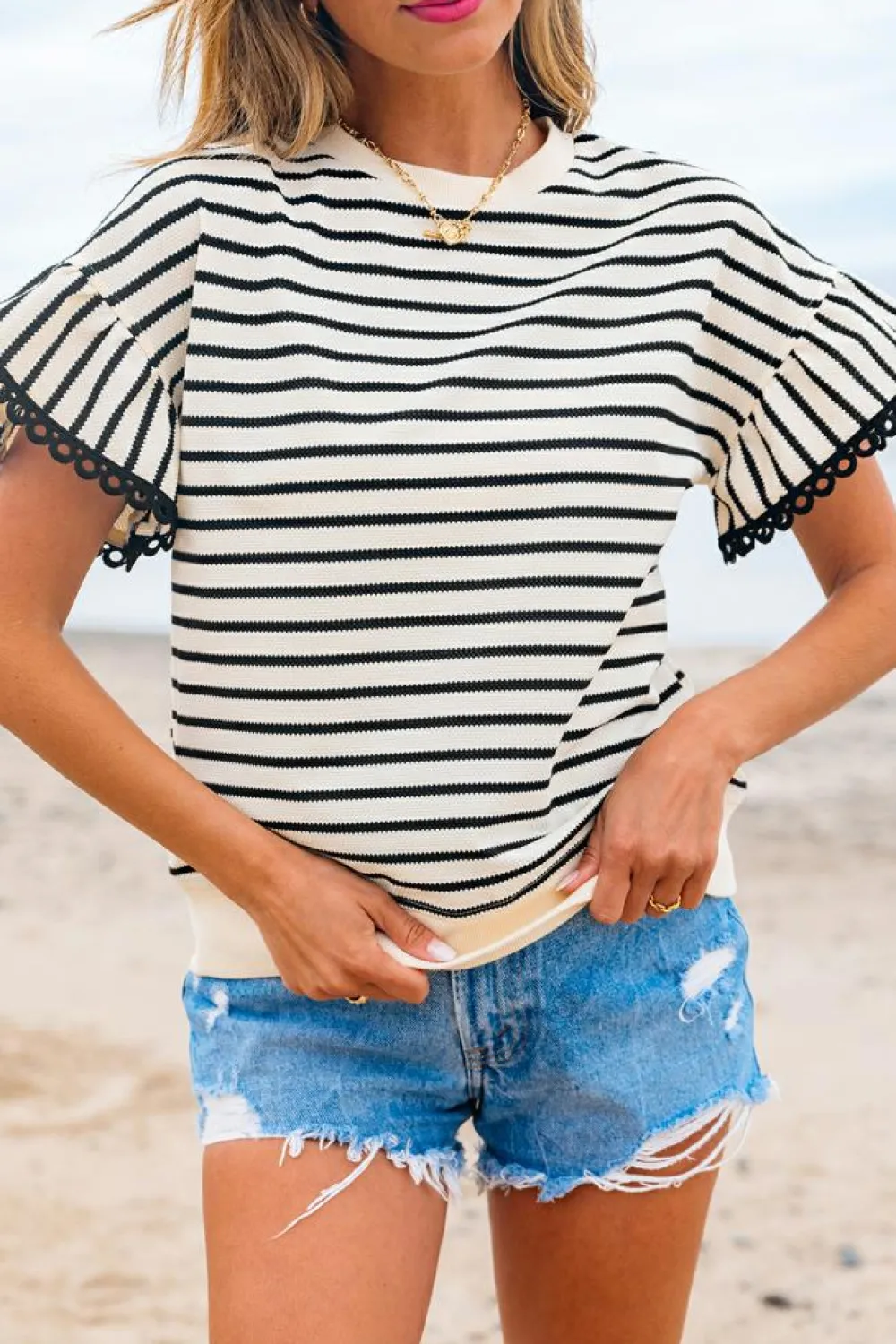 New Dear-Lover Scallop Lace Trim Ruffle Short Sleeves Crewneck Top Black Stripe