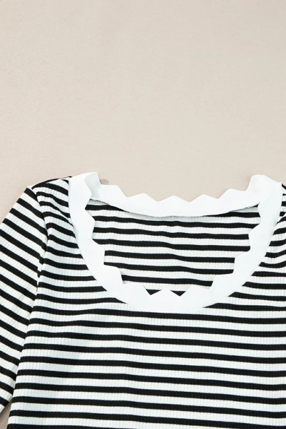 Discount Dear-Lover Striped Contrast Scallop Trim Half Sleeve T-shirt Black