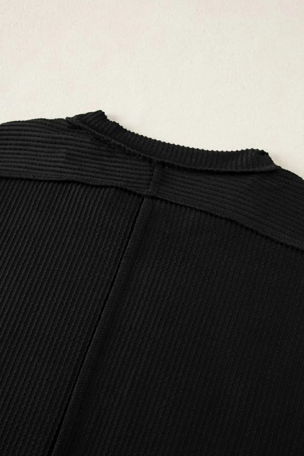 New Dear-Lover Textured Knit Exposed Stitching T-shirt Black
