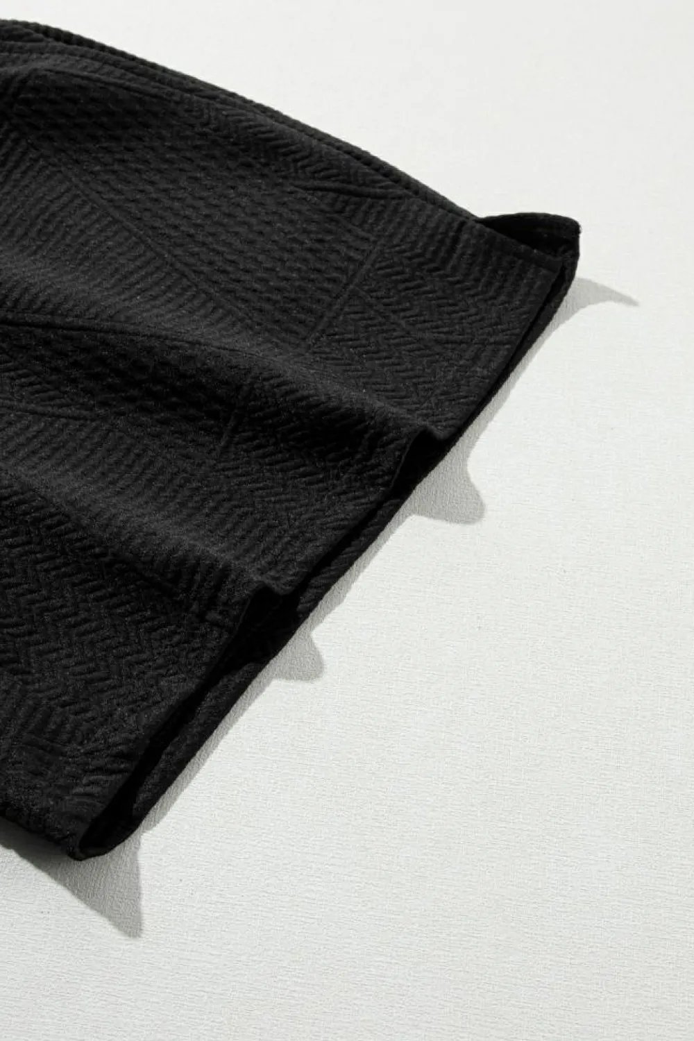 Outlet Dear-Lover Textured Ruffle Split Top and Drawstring Shorts Black