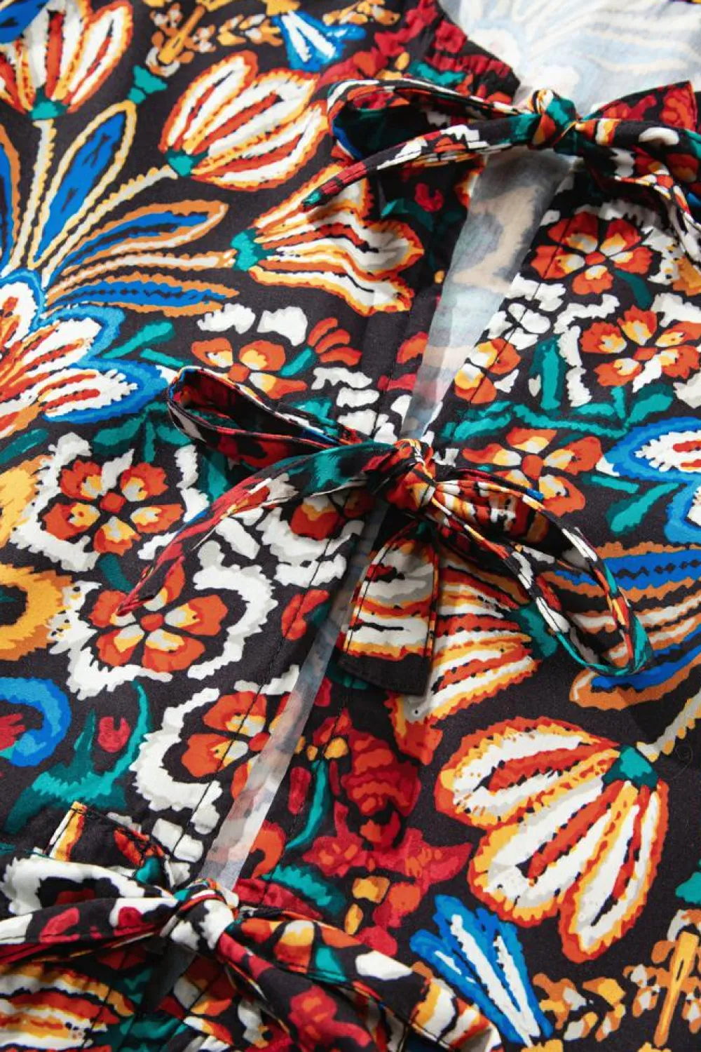 Hot Dear-Lover Tropical Print Bubble Sleeve Knot Front Blouse Black