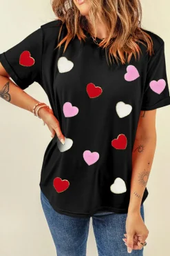 Fashion Dear-Lover Valentines Chenille Heart Patched Pattern Crewneck Tee Black